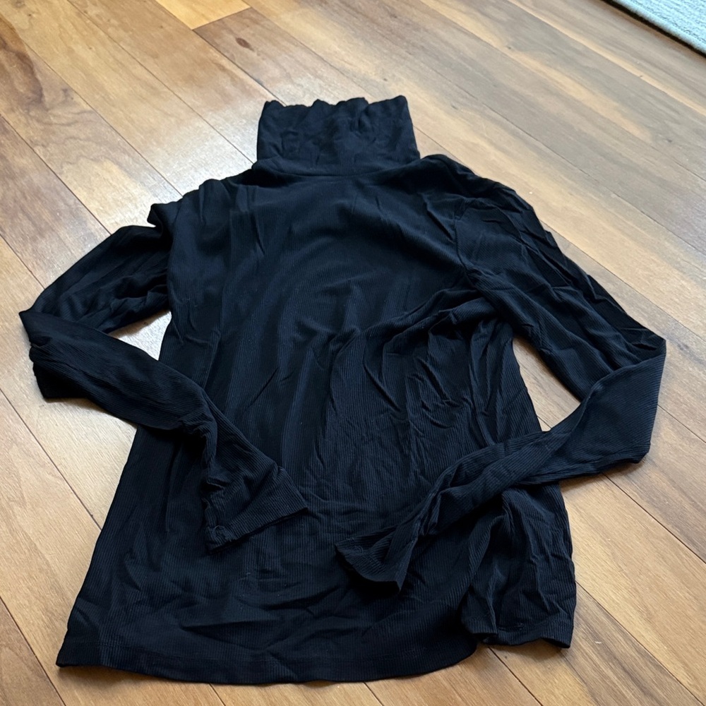 H & M Women's Black Long Sleeve Turtleneck Top - Size S!
